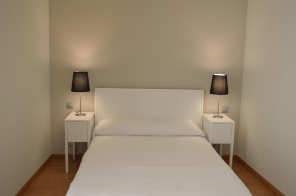 شقة Girona Housing Ginesta 9 الغرفة الصورة