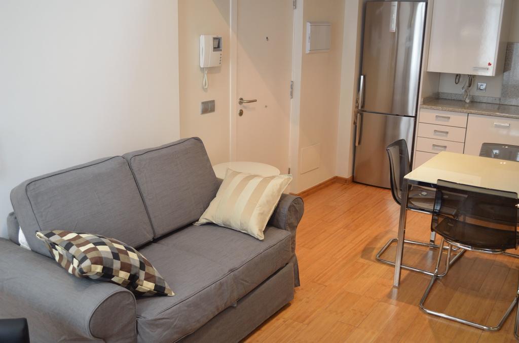 شقة Girona Housing Ginesta 9 الغرفة الصورة
